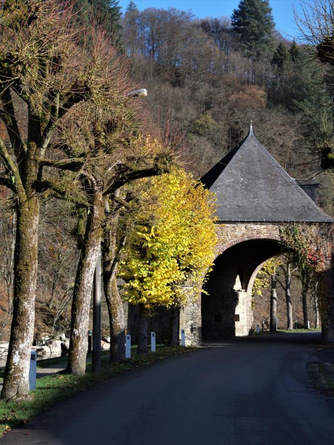 Un logis au 13 Faubourg de France à Bouillon à 50m de la Semois Vila Exterior foto