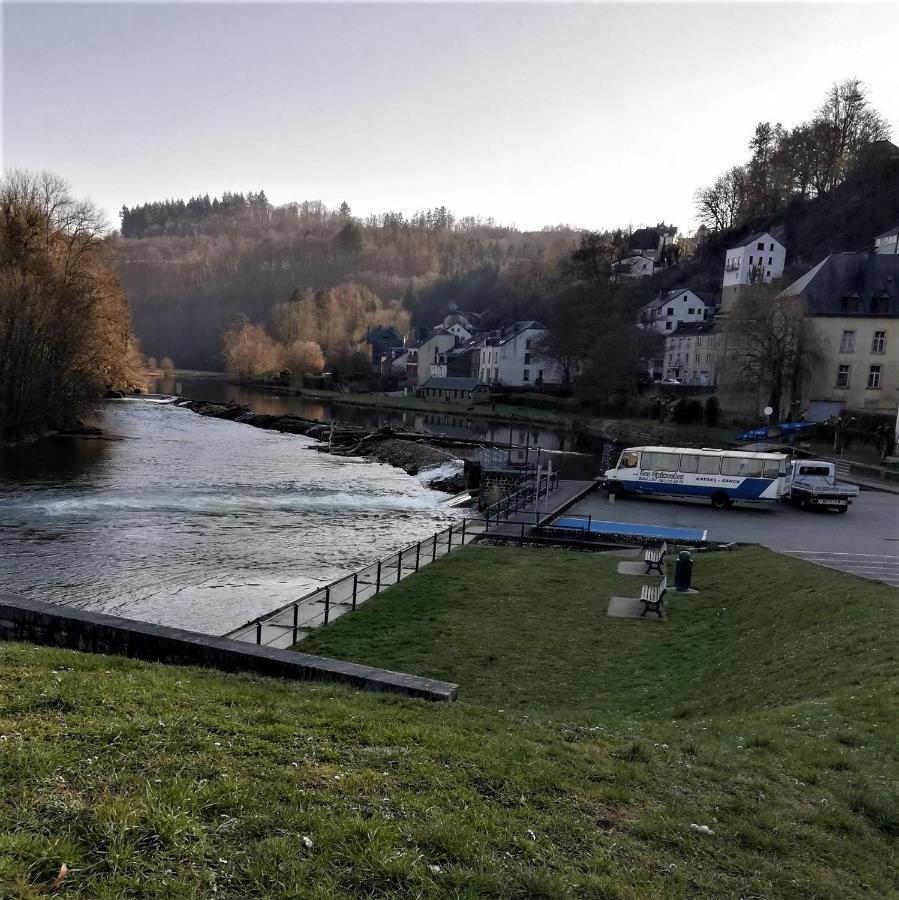 Un logis au 13 Faubourg de France à Bouillon à 50m de la Semois Vila Exterior foto