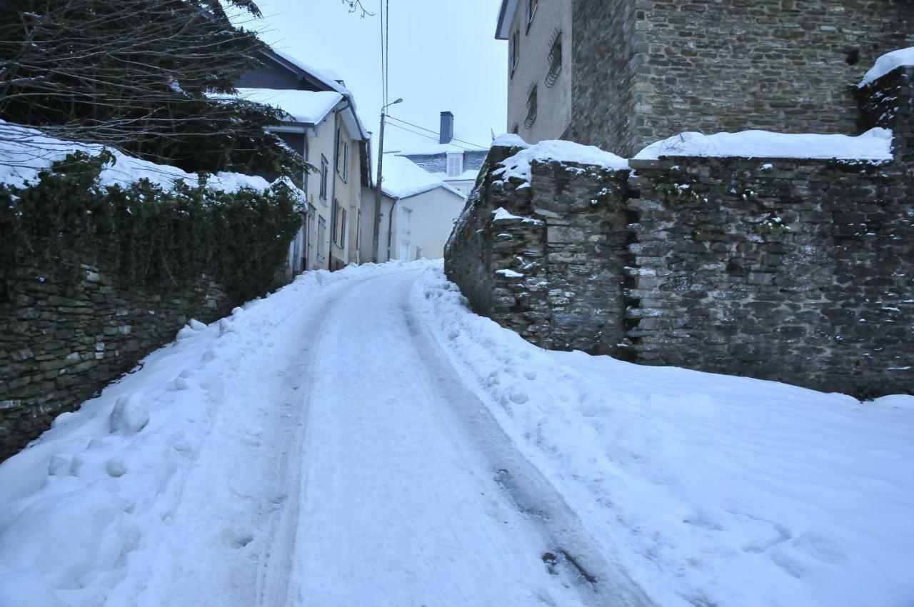 Un logis au 13 Faubourg de France à Bouillon à 50m de la Semois Vila Exterior foto